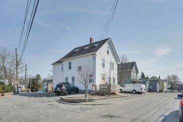 Hus på landet Bright & Pet Friendly Home: 2 Mi To Harvard Square