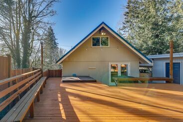 Hus på landet Renton Home W/ Fire Pit: Steps To Lake Access!