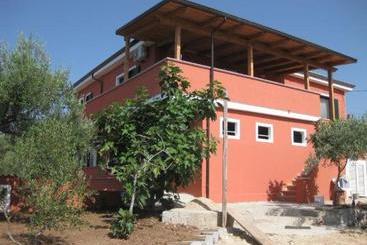 住宿加早餐  Locanda Adele