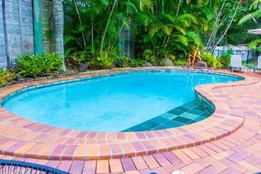 Мотель Sunshine Coast Motor Lodge