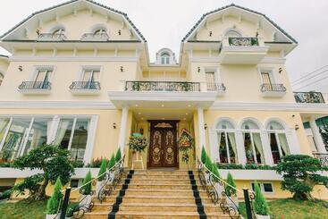 Otel Da Tuong Luxury Villa
