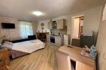 ペンション Shardana House  Free Parking