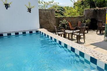 펜션 Casa Gloria Hostal