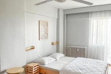 هتل آپارتمان The Next Suites