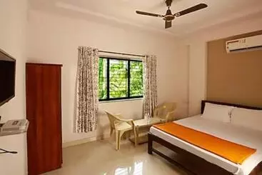 Hotelli Vartak Wadi Smita Villa