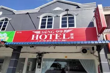 Hotel Oyo 90953 Song 99
