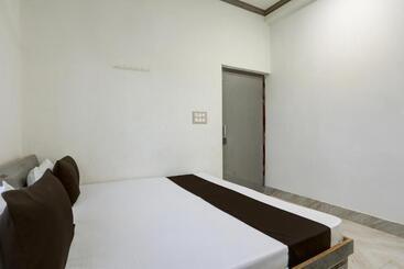 Hotel O Royal Galaxy