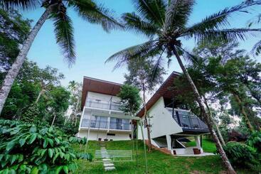 Pensão Crocolakes Huts By Travellikee