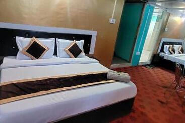 Hotel Broadway Patnitop