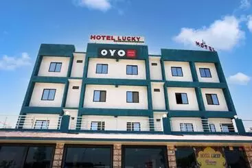 Oyo Hotel Lucky