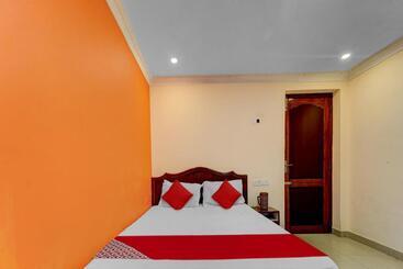 ホテル Oyo Dev Holiday Homestay