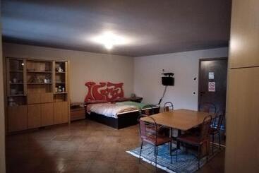 צימר Camera Viadelgolf 41