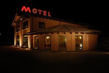 Hm Motel