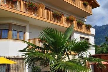 هتل B&b Apartments Sunnwies