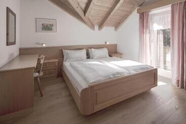 בית מלון כפרי Gardenazza