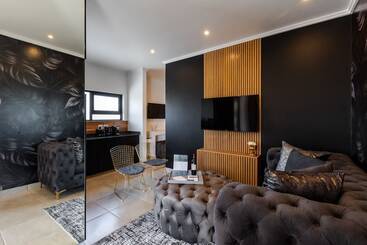 Bedfordview Hotel & Apartments