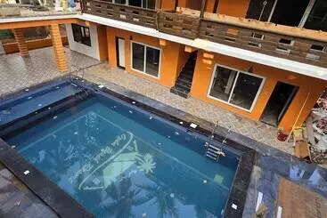 Otel Oziba Beach Resort