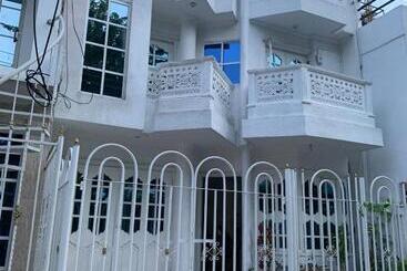 پانسیون Hostal Vim