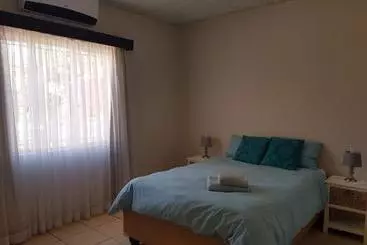 تختخواب و صبحانه Emerald Bed&breakfast