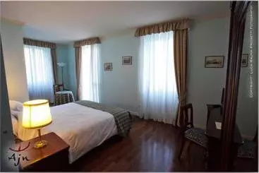 Hotel Taverna Bleu