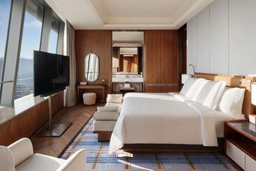 Four Seasons Hotel Dalian