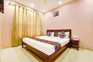 Hotel Fabexpress Thul Ghar Home Stay