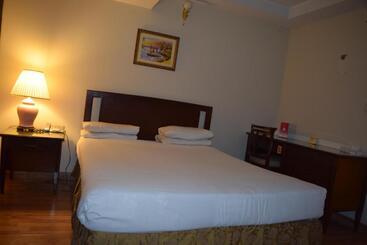 Carlton Tower Hotel Lahore