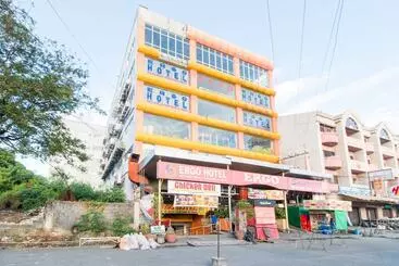 Hôtel Reddoorz Plus Near Vigan City Commercial Center