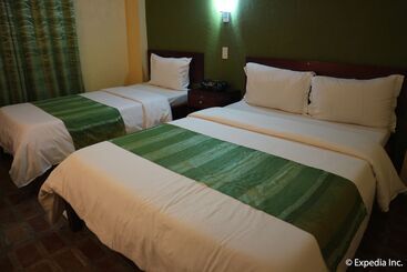 Hotel The Sun Villa Beachfront Resort & Spa