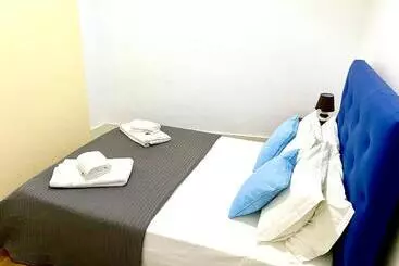 پانسیون Relax Chiado 3   Cute Little Double Room With Shared Bathroom