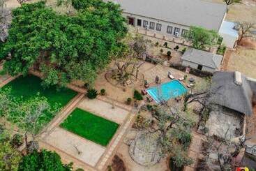 Bed and Breakfast Thaba Legae Guest Lodge