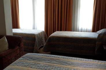 Hotel The Shakespeare Inn