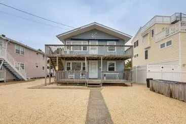 Mökkimajoitus Pet Friendly Long Beach Island Home: Walk To Beach