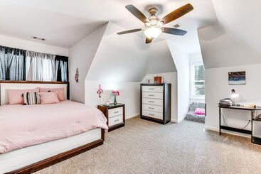 بيت ريفى Powder Springs Home W/ Game Room & Community Pool!