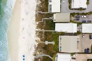 Mökkimajoitus Marlin By Avantstay Beachfront Mansion W/ 10 Bdrs & Multiple Living Spaces & Kitchens!