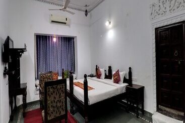 Отель Darbargarh, Udaipur