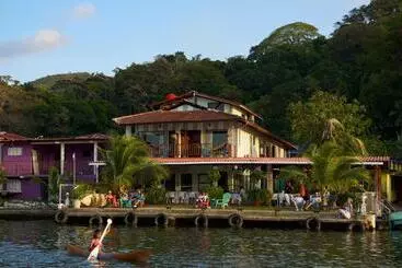 Bed and Breakfast Casa Congo & Casa Rayo Verde   Restaurante   Galeria De Arte