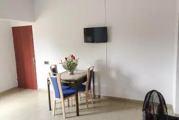 Hotel Marie Antoinette Kara