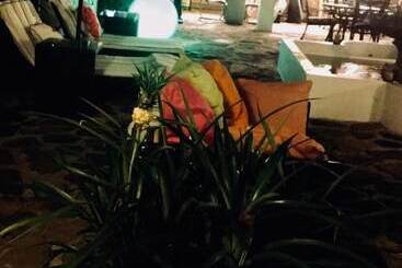 فندق Perla Real Inn