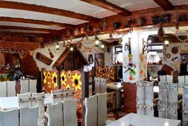 בית מלון כפרי Complex Legenda