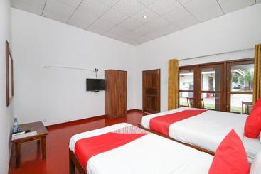 هتل Atara Lagoon Kalpitiya