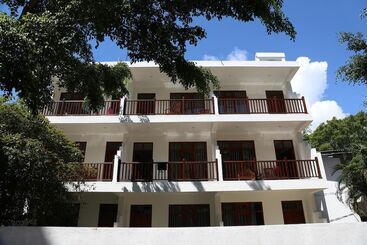 ホテル Mirissa Village