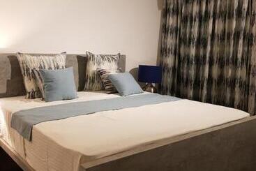 Bed & Breakfast Nagenahira Beach Villa