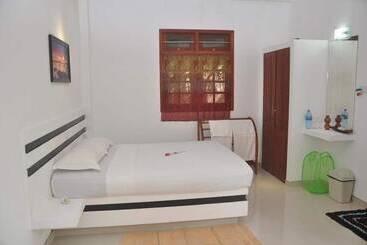 Aamiaismajoitus (B&B) The Fence