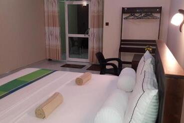 هتل Ancient Village