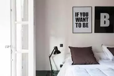 هتل Urban Suite Santander