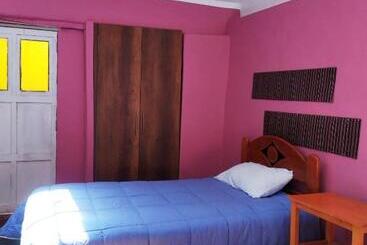 Bed & Breakfast Yllari S Inn