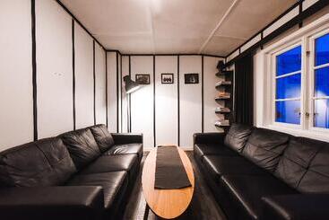 旅馆 Gjestehuset 102