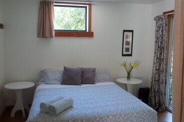 Общежитие The Innlet, Country Apartments And Cottages