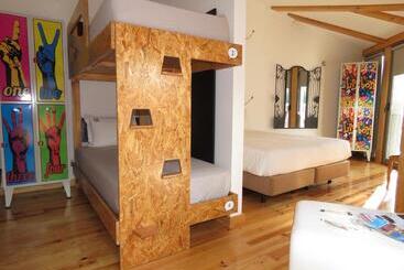 Aamiaismajoitus (B&B) House Petit Lusa